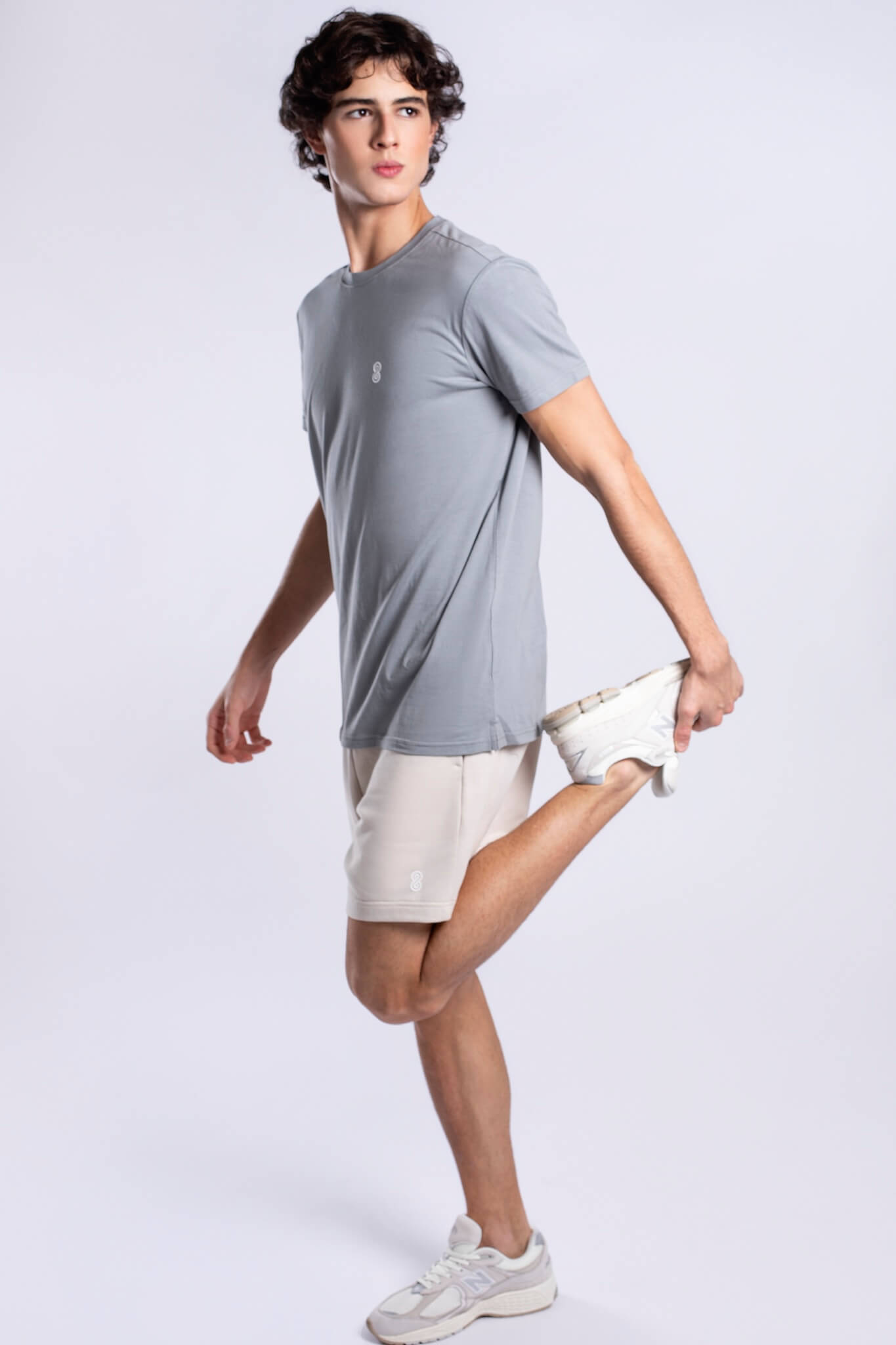 تيشيرت الأداء الكلاسيكي