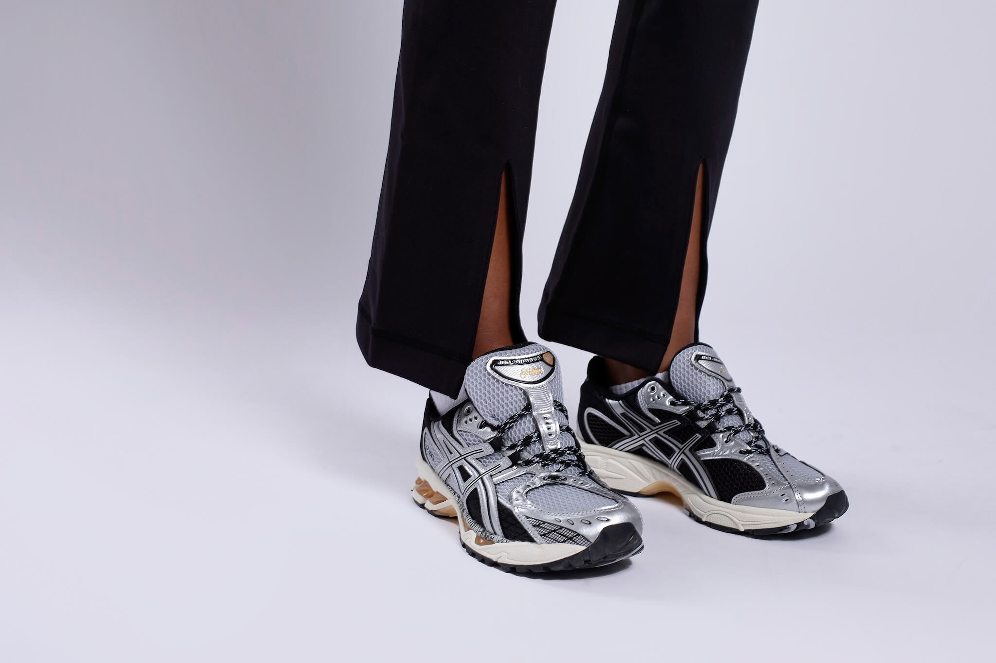 ليجنز فليكس بفتحة واسعة